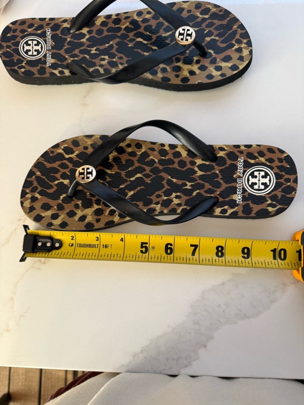Tory Burch Leopard-Print Flip Flops with Black Straps and Gold Logos ? Size - Picture 8 of 9